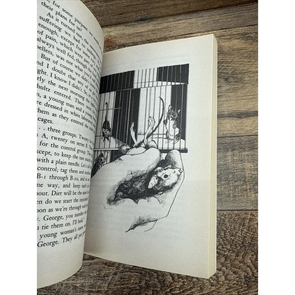 Mrs. Frisby and the Rats of Nimh by Robert C. O'Brien (1986, Trade Paperback)